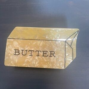 Gold Butter claw clip